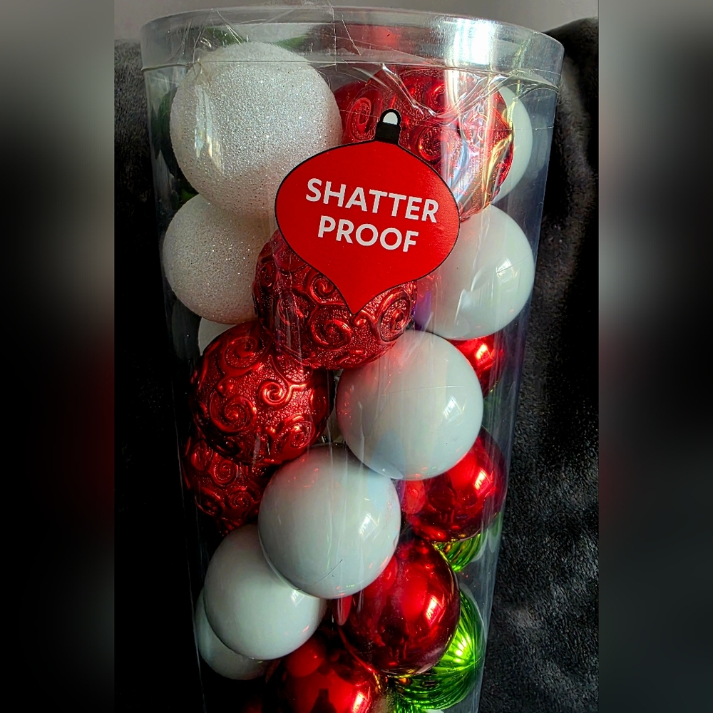 New set of 2 Elf on the Shelf@ 50-Count Shatterproof Christmas Ornaments 2.36" - Picture 3 of 7